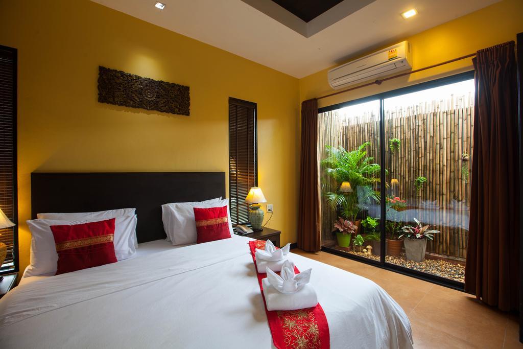 Chalicha Resort Chumphon Exterior photo